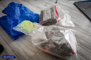 [VIDEO] CBŚP przejęło narkotyki i broń