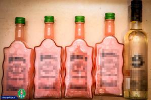 [VIDEO] Oskarżeni o przemyt amfetaminy do Szwecji w butelkach po regionalnych alkoholowych