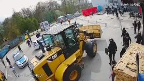 [VIDEO] RUTKOWSKI W AKCJI!: Policja uciekła przed bandytami nasłanymi przez ojca na syna! O 16:15 w Polsacie INTERWENCJA!