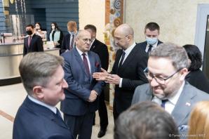 Wizyta ministra Raua na Ukrainie. W swoim wystąpieniu minister Rau nawiązał do rosyjskiej propozycji przekazanej Stanom Zjednoczonym w kontekście ostatniej eskalacji napięcia pomiędzy Rosją a Kijowem 