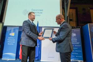 [VIDEO] Szef MEiN: Światowe Centrum Słuchu to nasza duma, nasza perła. Współpracuje z ośrodkami krajowymi i zagranicznymi - na Białorusi, Ukrainie, Kazachstanie, Kirgistanie, Senegalu