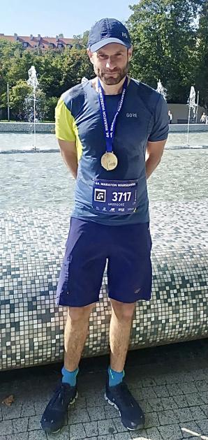 RUTKOWSKI poszukuje zaginionego we włoskim Bergamo Polaka. To 38-letni Grzegorz PLIS. Wiesz,co się stało podczas jego przesiadki do Luksemburga? Znasz jego rosyjską dziewczyną ze zdjęcia Ksenię z Warszawy? Dzwoń na nr alarmowy Biura Rutkowski +48600 007007