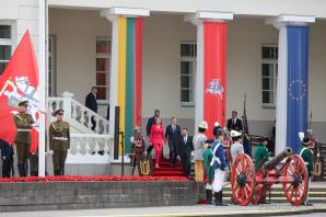 Wilno i Warszawa są bliżej siebie niż kiedykolwiek w ostatnich wiekach- wizyta pary prezydenckiej w Litwie