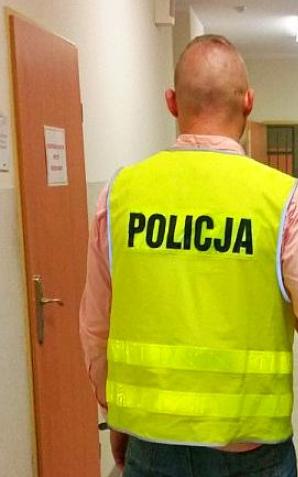 Zdemolował ponad 30 grobów! 