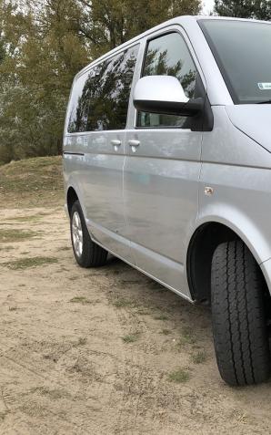 Agenci Rutkowskiego poszukują skradzionego Volkswagena Transportera. Wysoka nagroda za precyzyjne informacje!