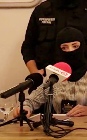 [VIDEO] Przełom w sprawie kradzieży kosztowności w Żychlinie - konferencja Biura Rutkowski w Kutnie 12 października