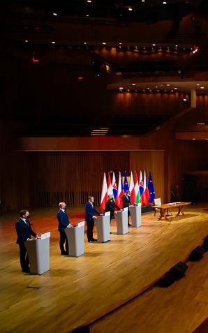 [VIDEO] Premier Mateusz Morawiecki na jubileuszowym szczycie państw Grupy Wyszehradzkiej: działamy w sposób solidarny