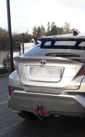 [VIDEO] Hybrydowe toyoty skradzione w Szwecji o łącznej wartości 255 tysięcy złotych zatrzymane pod Wejherowem