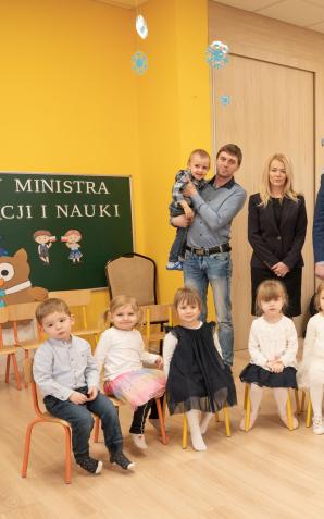 [VIDEO] Minister Przemysław Czarnek odwiedził Przedszkole Niepubliczne „Złota Rybka” w Dominowie