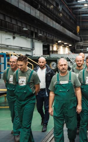 [VIDEO] Premier Mateusz Morawiecki złożył wizytę w gliwickich zakładach Bumar-Łabędy, gdzie potwierdził realizację obietnicy z kwietnia 2023 r. Rząd przekazuje ponad 800 mln zł 