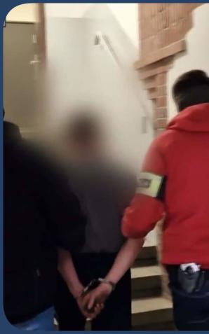 [VIDEO] Uderzenie dolnośląskich policjantów w handel bronią i narkotykami