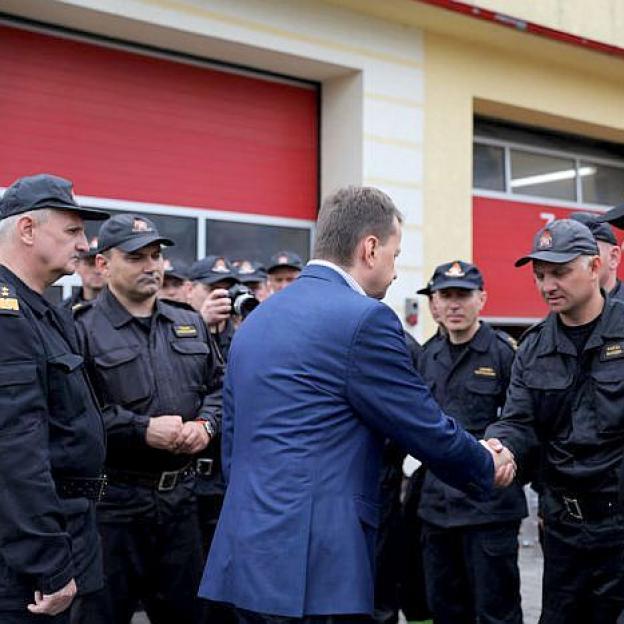Minister Mariusz Błaszczak: Samorządy otrzymały już 42 mln zł na zasiłki celowe