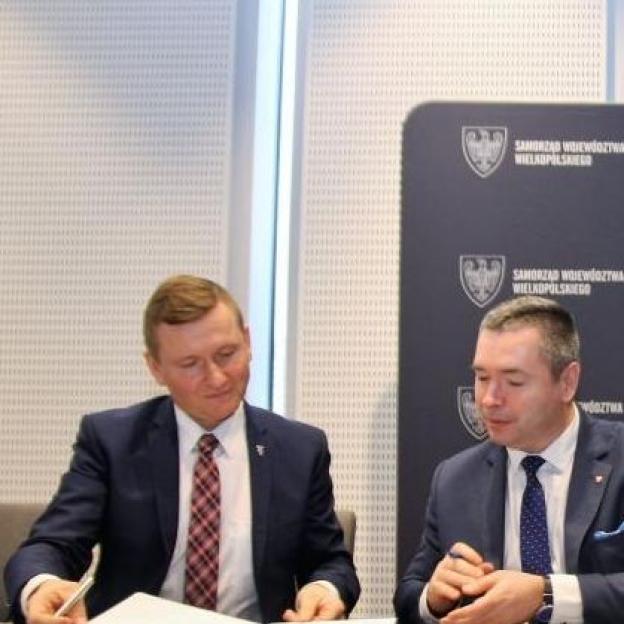 Samorząd Województwa Wielkopolskiego skutecznie wspiera sport. Milionowe umowy podpisane!