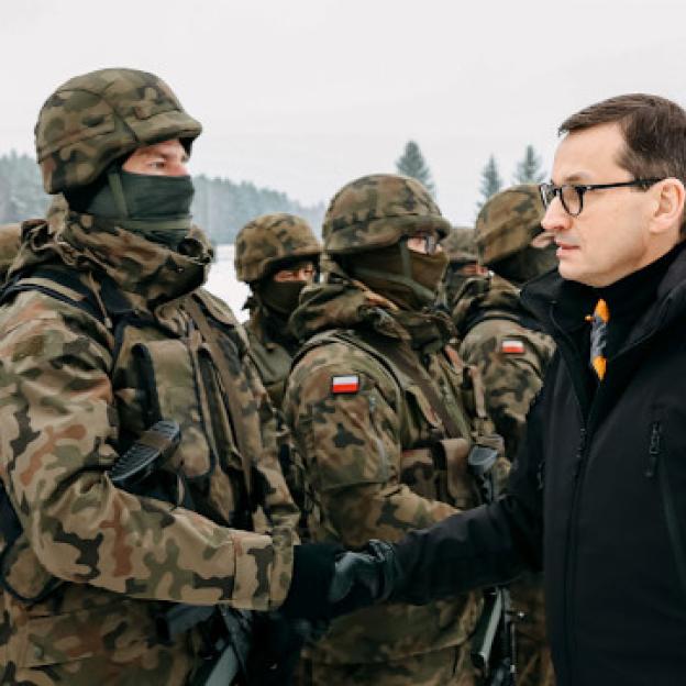 [VIDEO] Miarą suwerenności państwa jest szczelność granicy i obrona jego terytorium - Premier pod czas wizyty na polsko-białoruskiej granicy