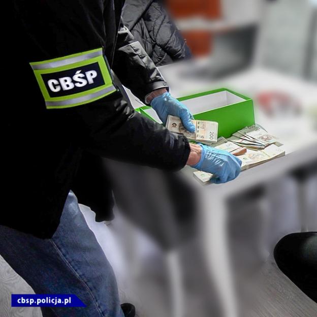 [VIDEO] Gigantyczne ilości podrobionych i przemyconych leków przejęte przez CBŚP