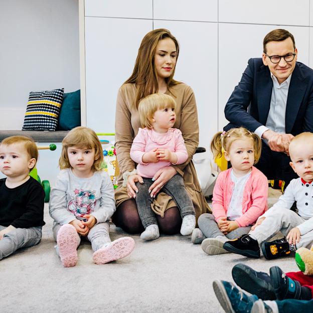 [VIDEO] Rząd wspiera i dba o polskie rodziny