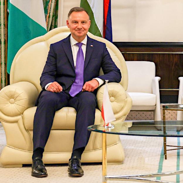 Nigeria. Pierwszy przystanek wizyty Prezydenta w Afryce Zachodniej. Wizyty w Nigerii, Republice Wybrzeża Kości Słoniowej (WKS) i Senegalu to pierwsze, historyczne wizyty Prezydenta RP w tych krajach