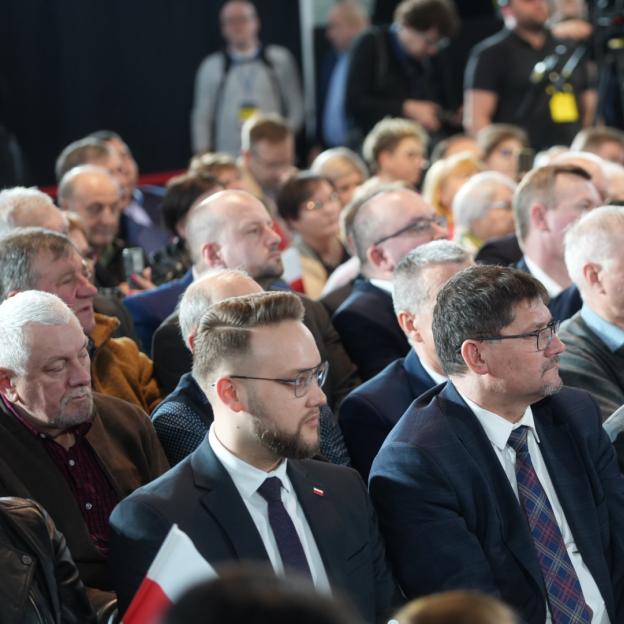 Pakiet ustaw ochronnych dla polskich rolników