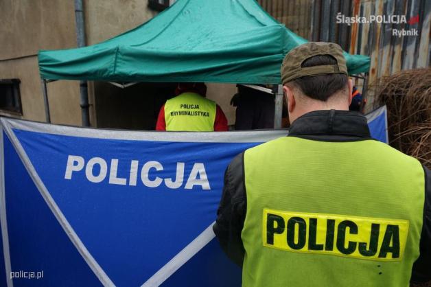 Zakopał ciało na swoim podwórku. Zbrodnia sprzed 7 lat ujawniona!