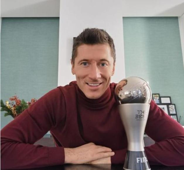 Zurich: Robert Lewandowski najlepszym piłkarzem świata!