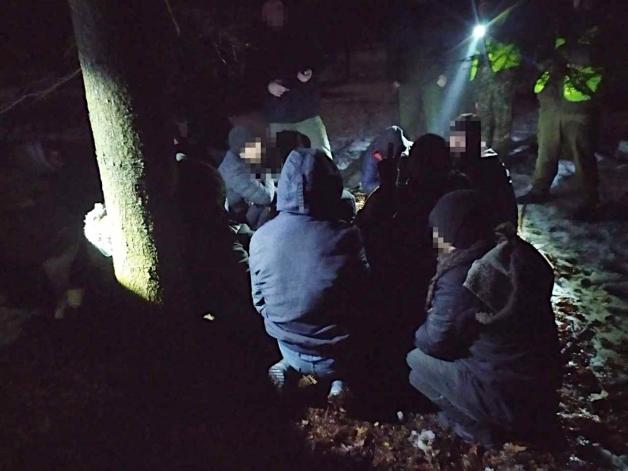 Syryjczycy ukryci w TIR-ze jadącym z Grecji przez Rumunię na Litwę. Zatrzymani na Podkarpaciu, bo chcieli dostać się do Niemiec